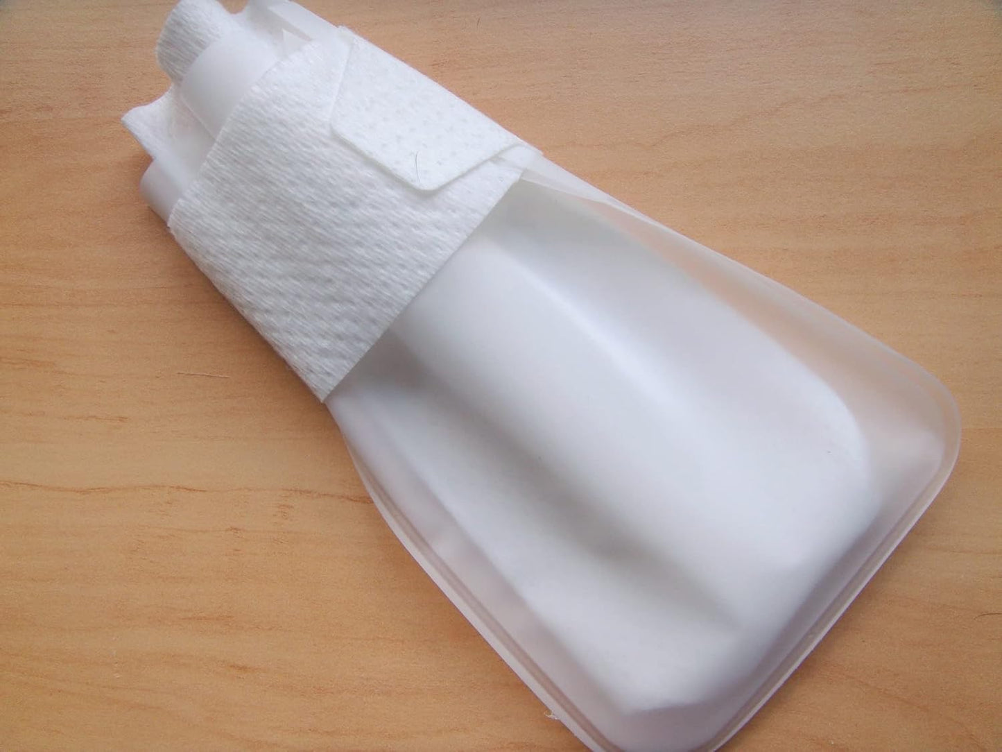 Outdoor Water Proof Cover. Slides Over MediMitts for Dogs paw (which are Sold Separately) Fastens with Medimitt Strap. Useful for hot Spots, Allergies and More. Value 20pack (X-Small)